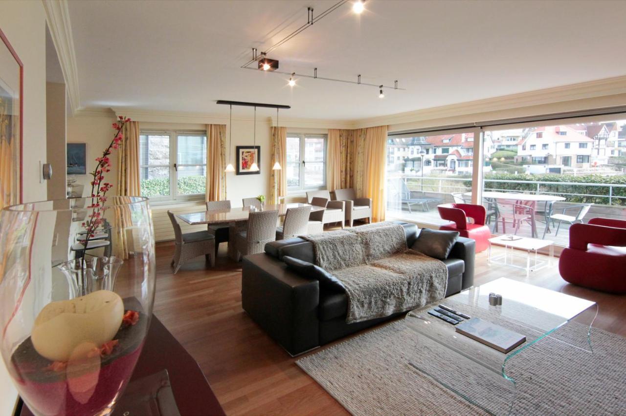 Fairway Apartment Кноке-Хайст Екстериор снимка